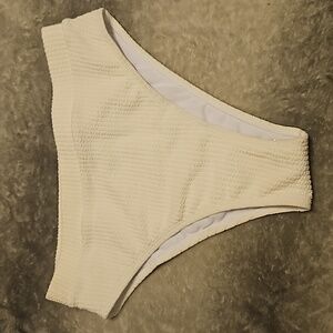 NWT Shein high waisted bathing suit bottom....medium
